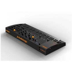 Studiologic Sledge 2.0 Black edition synthesizer