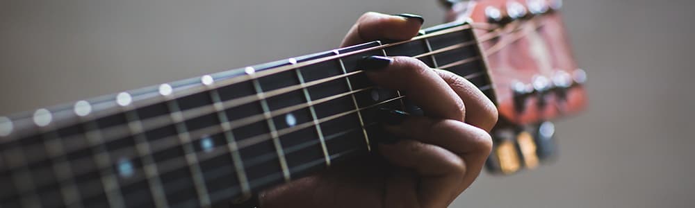 Hvordan lyder en western-guitar